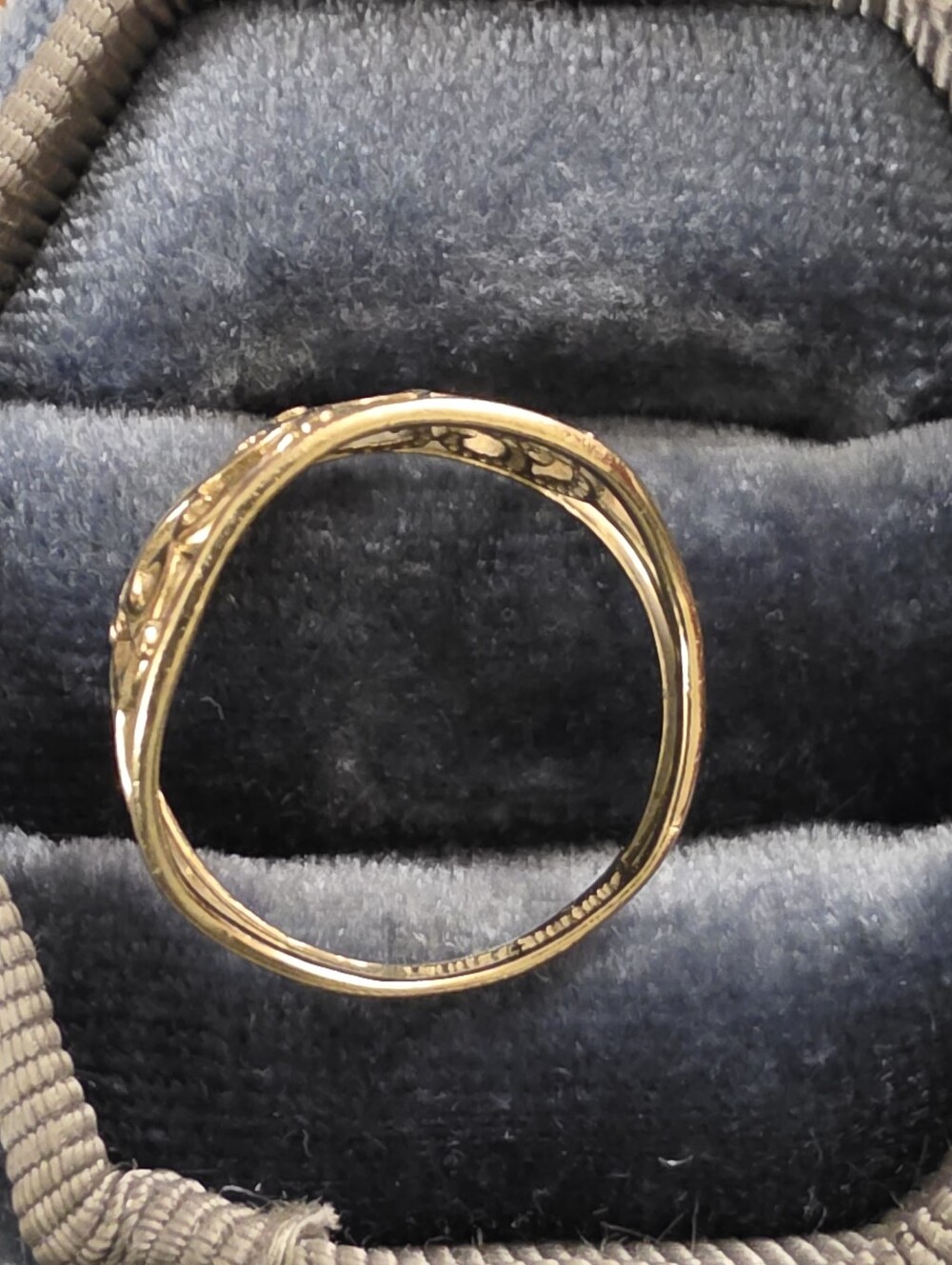 14k Filigree Yellow Gold Ring - Picture 8 of 12